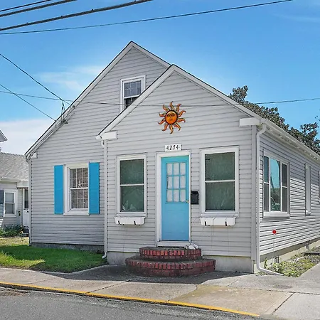 Timeout - Lovingly Renovated Cottage Close To Downtown!